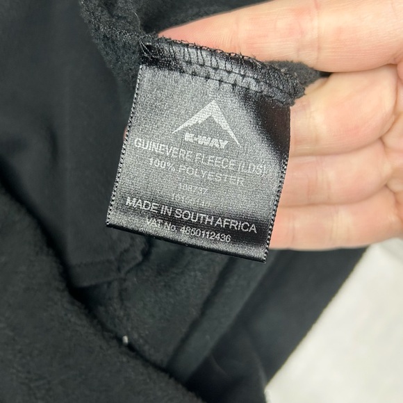 K-Way Women’s Black Guinevere Fleece Jacket Zip Size Small Protect Wild Fish - Picture 13 of 13